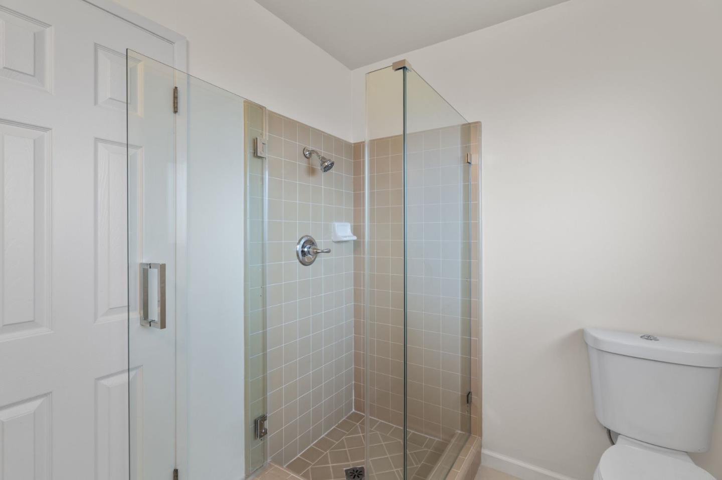 Detail Gallery Image 15 of 33 For 1401 S Mary Ave, Sunnyvale,  CA 94087 - 3 Beds | 2 Baths