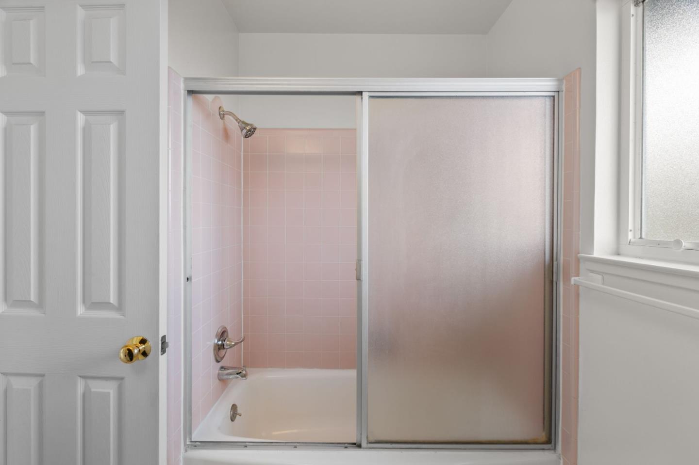 Detail Gallery Image 19 of 33 For 1401 S Mary Ave, Sunnyvale,  CA 94087 - 3 Beds | 2 Baths