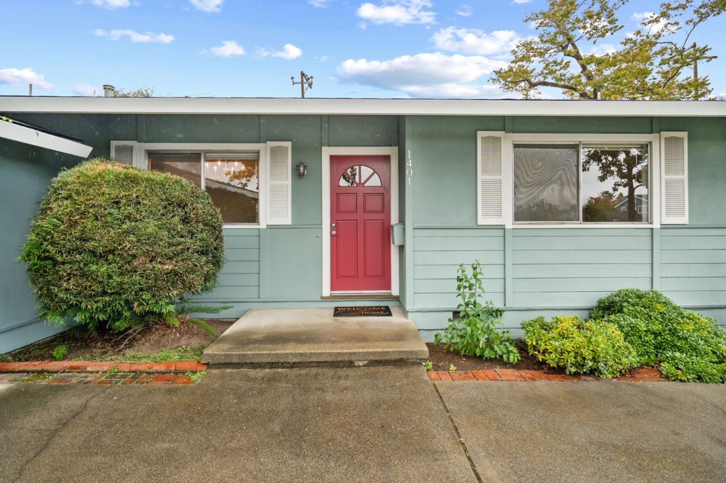 Detail Gallery Image 2 of 33 For 1401 S Mary Ave, Sunnyvale,  CA 94087 - 3 Beds | 2 Baths