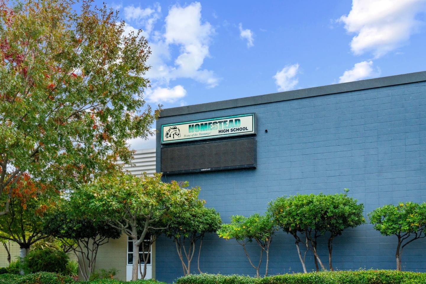 Detail Gallery Image 33 of 33 For 1401 S Mary Ave, Sunnyvale,  CA 94087 - 3 Beds | 2 Baths