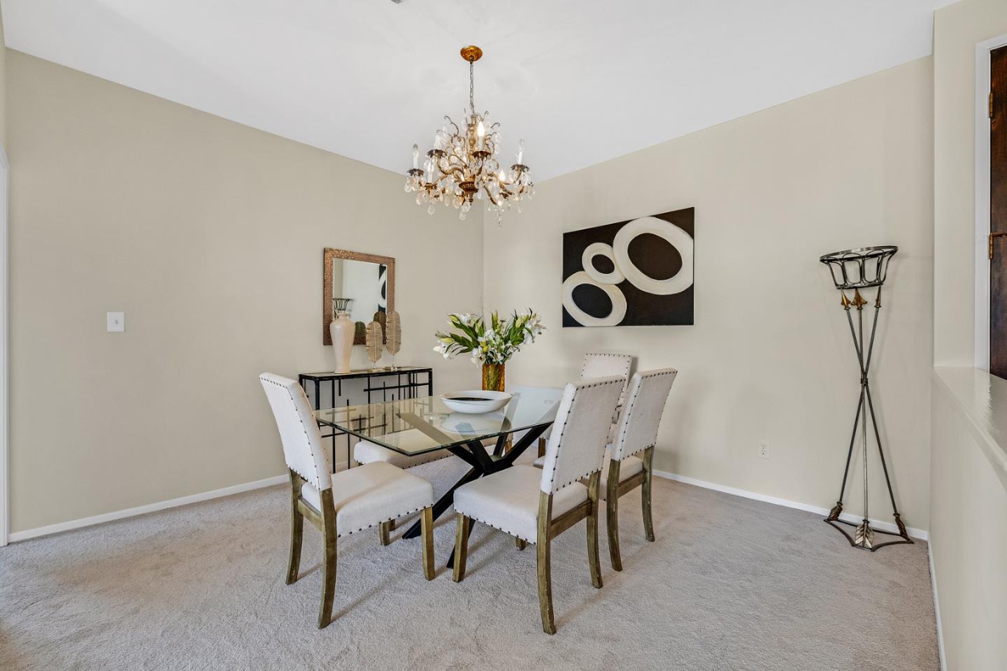 Detail Gallery Image 4 of 23 For 1515 Floribunda Ave #302,  Burlingame,  CA 94010 - 2 Beds | 2 Baths
