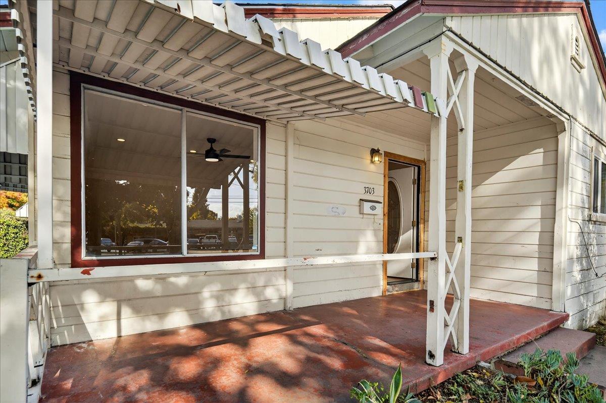 Detail Gallery Image 5 of 40 For 3703 Florence St, Redwood City,  CA 94063 - 4 Beds | 1 Baths