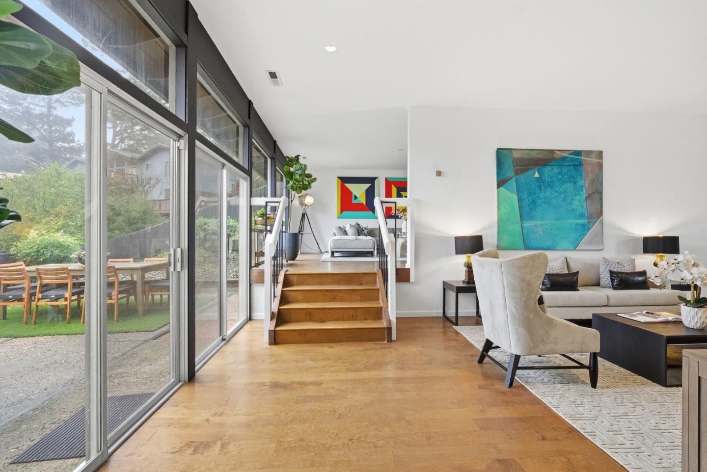 Detail Gallery Image 10 of 70 For 5870 Balmoral Dr, Oakland,  CA 94619 - 3 Beds | 2 Baths