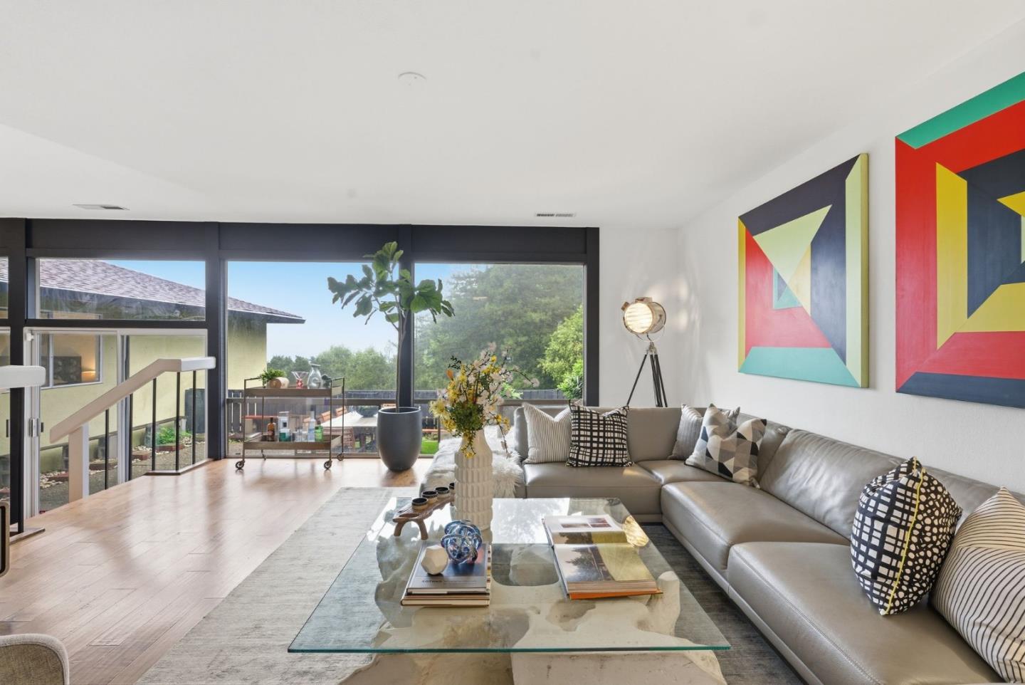 Detail Gallery Image 12 of 70 For 5870 Balmoral Dr, Oakland,  CA 94619 - 3 Beds | 2 Baths