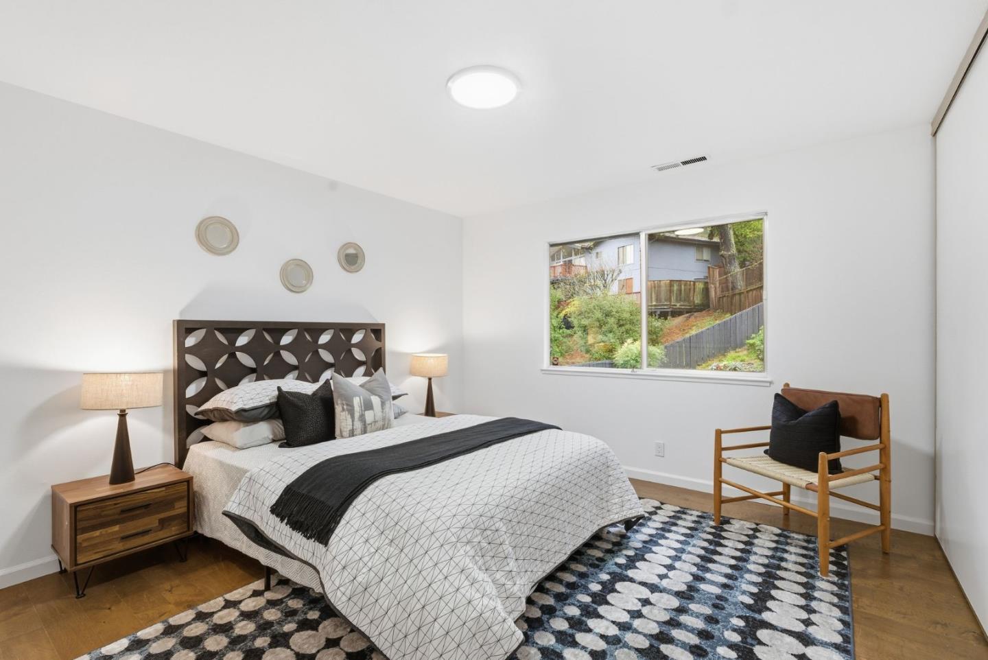 Detail Gallery Image 21 of 70 For 5870 Balmoral Dr, Oakland,  CA 94619 - 3 Beds | 2 Baths