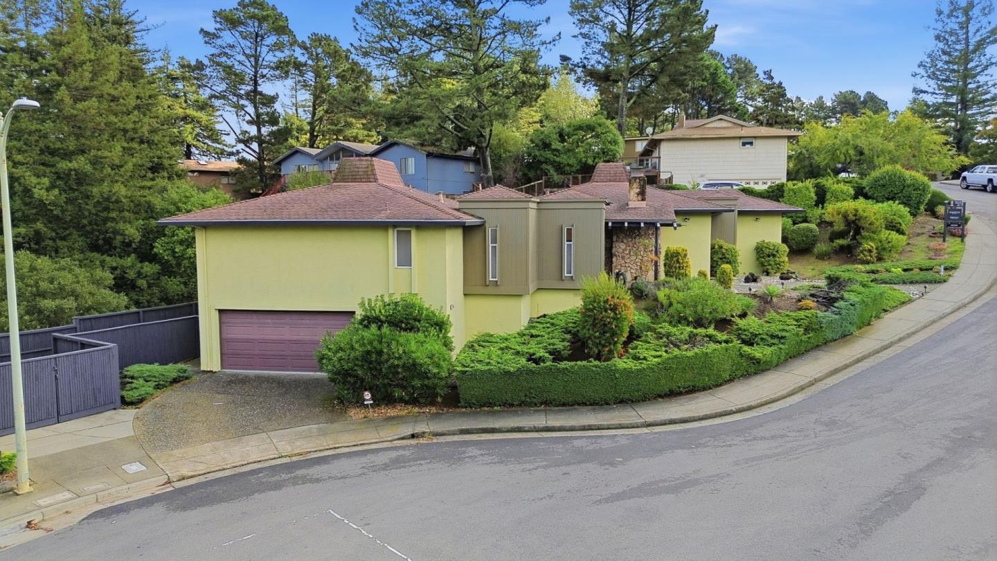 Detail Gallery Image 46 of 70 For 5870 Balmoral Dr, Oakland,  CA 94619 - 3 Beds | 2 Baths