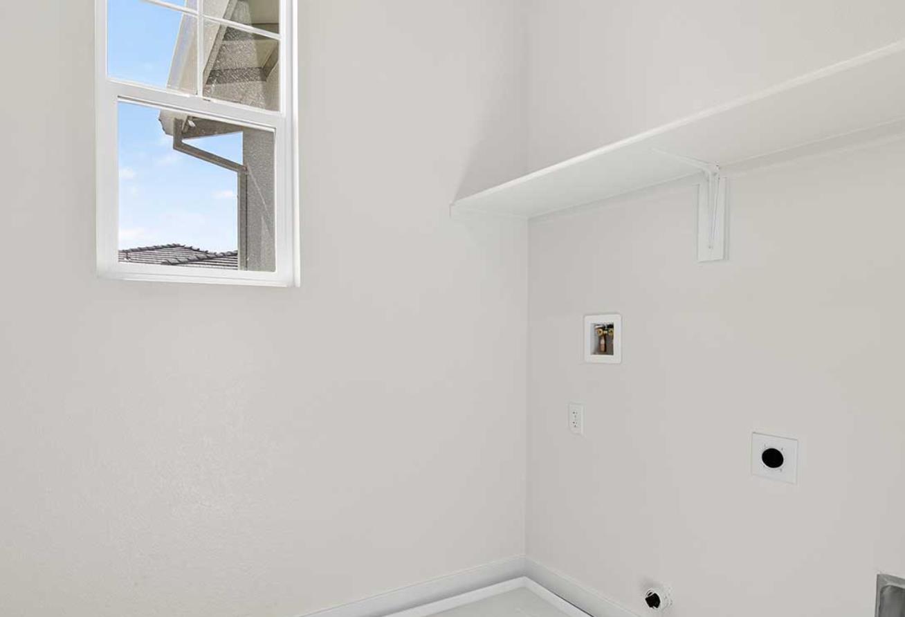 Detail Gallery Image 17 of 19 For 5716 Lake Club Dr, Fairfield,  CA 94533 - 4 Beds | 3/1 Baths