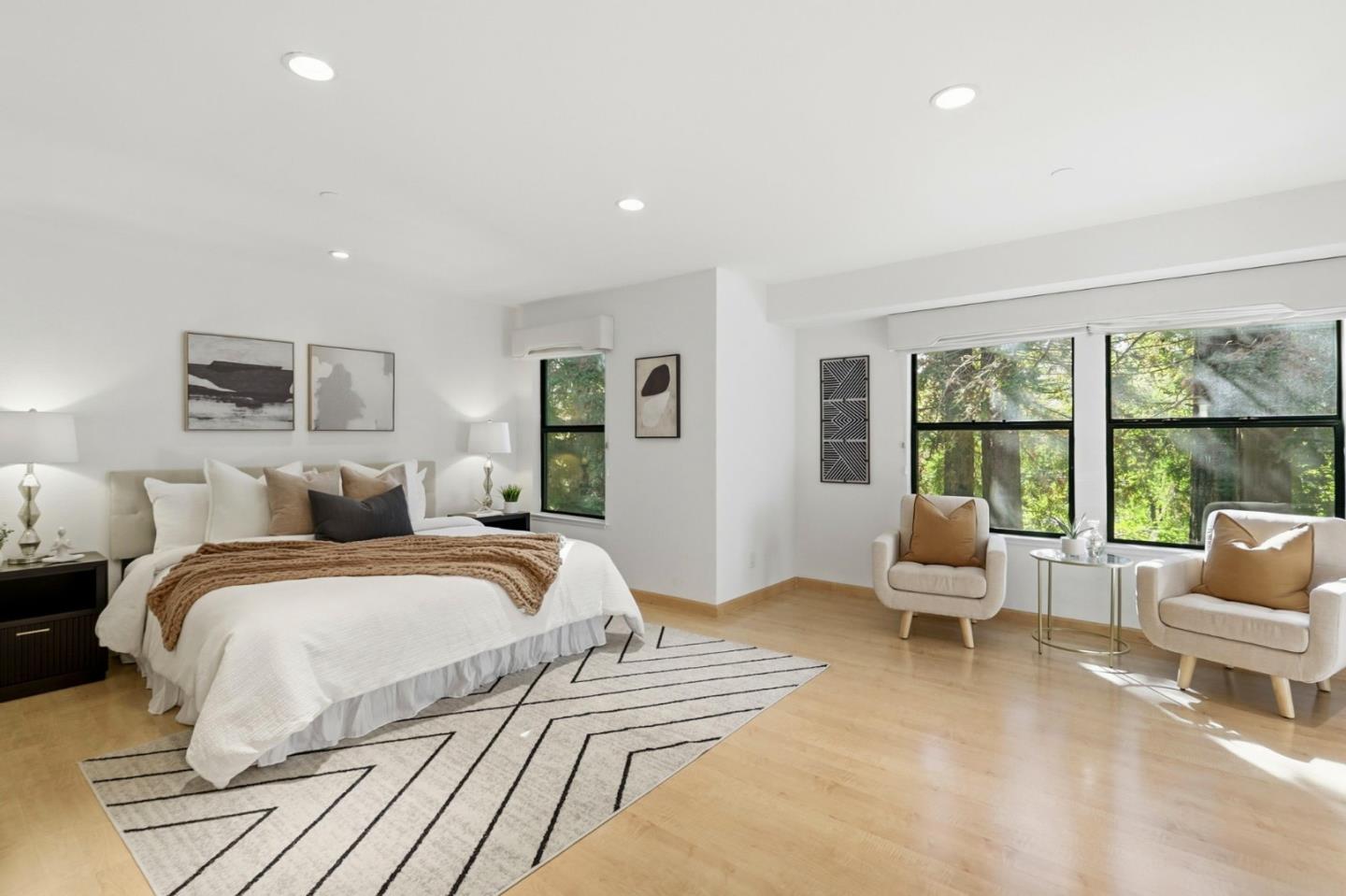 Detail Gallery Image 21 of 34 For 926 La Mesa Ter a,  Sunnyvale,  CA 94086 - 4 Beds | 3 Baths