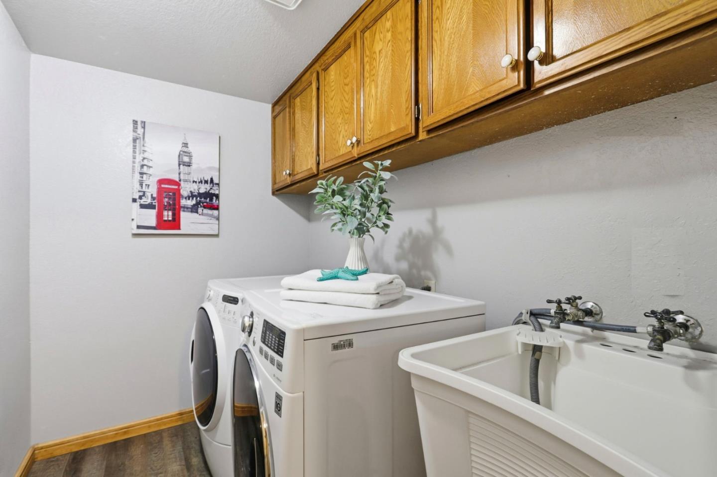 Detail Gallery Image 32 of 34 For 926 La Mesa Ter a,  Sunnyvale,  CA 94086 - 4 Beds | 3 Baths