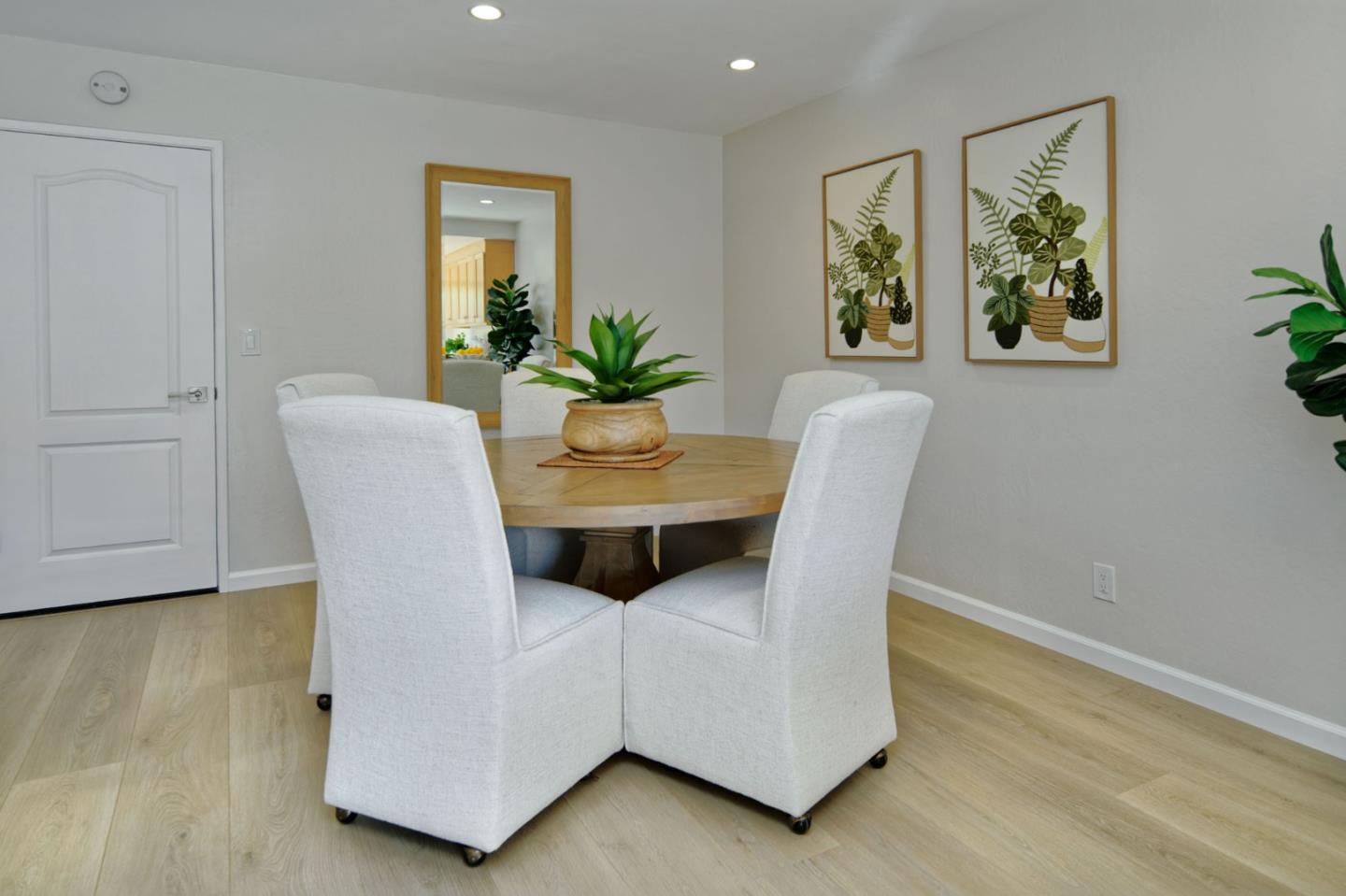 Photo #9: ML82027007 Listing: Photo #9