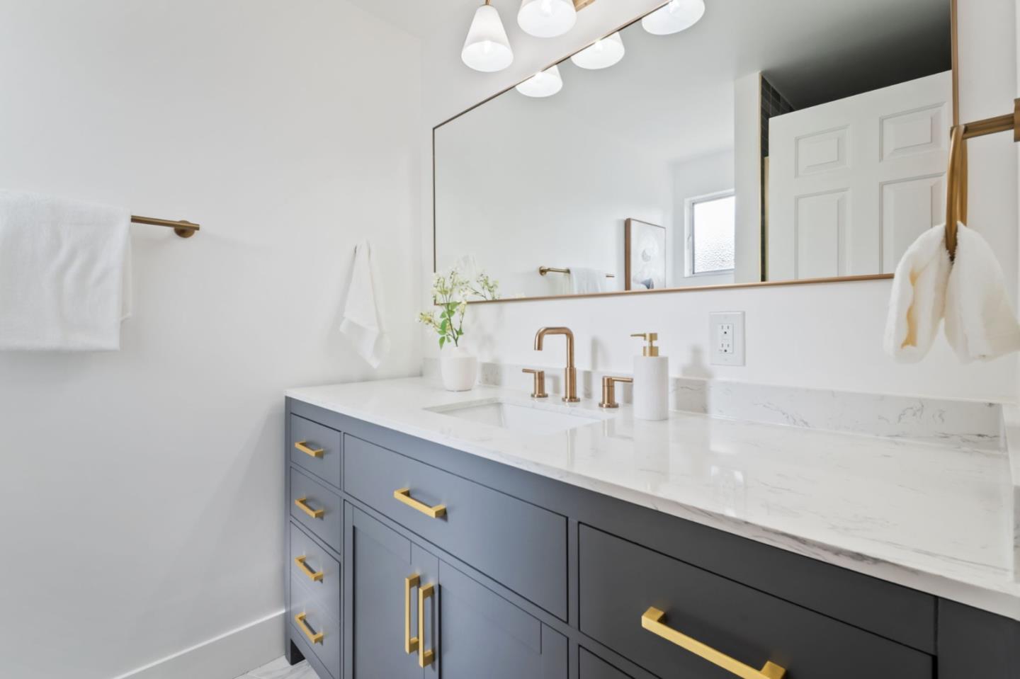 Detail Gallery Image 33 of 46 For 1966 Boca Raton St, Hayward,  CA 94545 - 3 Beds | 2 Baths