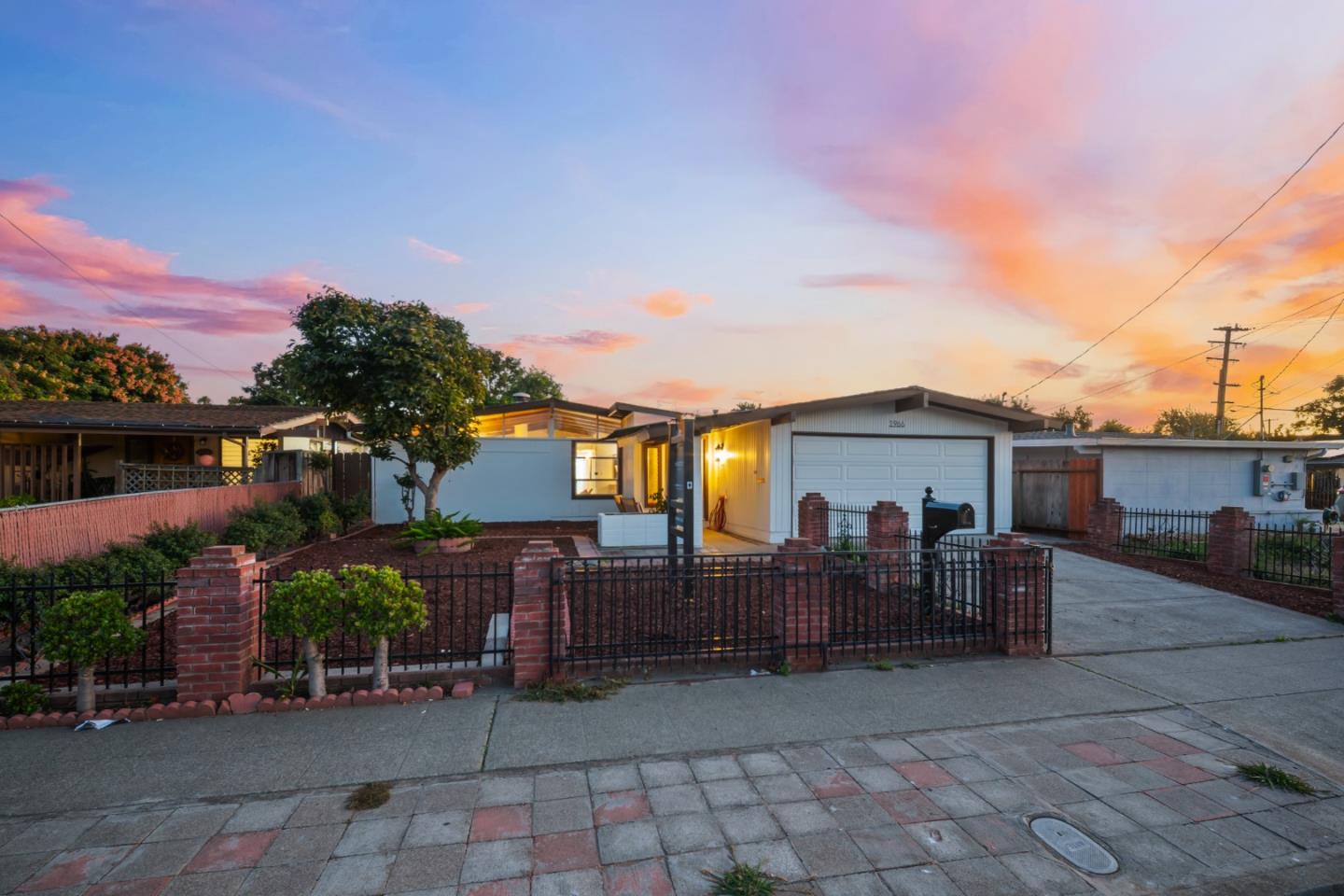 Detail Gallery Image 5 of 46 For 1966 Boca Raton St, Hayward,  CA 94545 - 3 Beds | 2 Baths