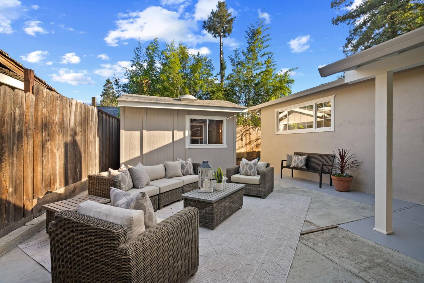 Detail Gallery Image 19 of 25 For 551 Sequoia Ave, Redwood City,  CA 94061 - 3 Beds | 2/1 Baths