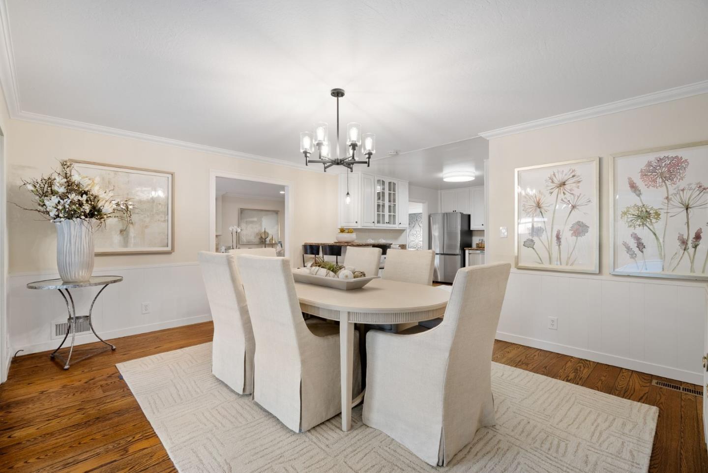 Detail Gallery Image 7 of 25 For 551 Sequoia Ave, Redwood City,  CA 94061 - 3 Beds | 2/1 Baths