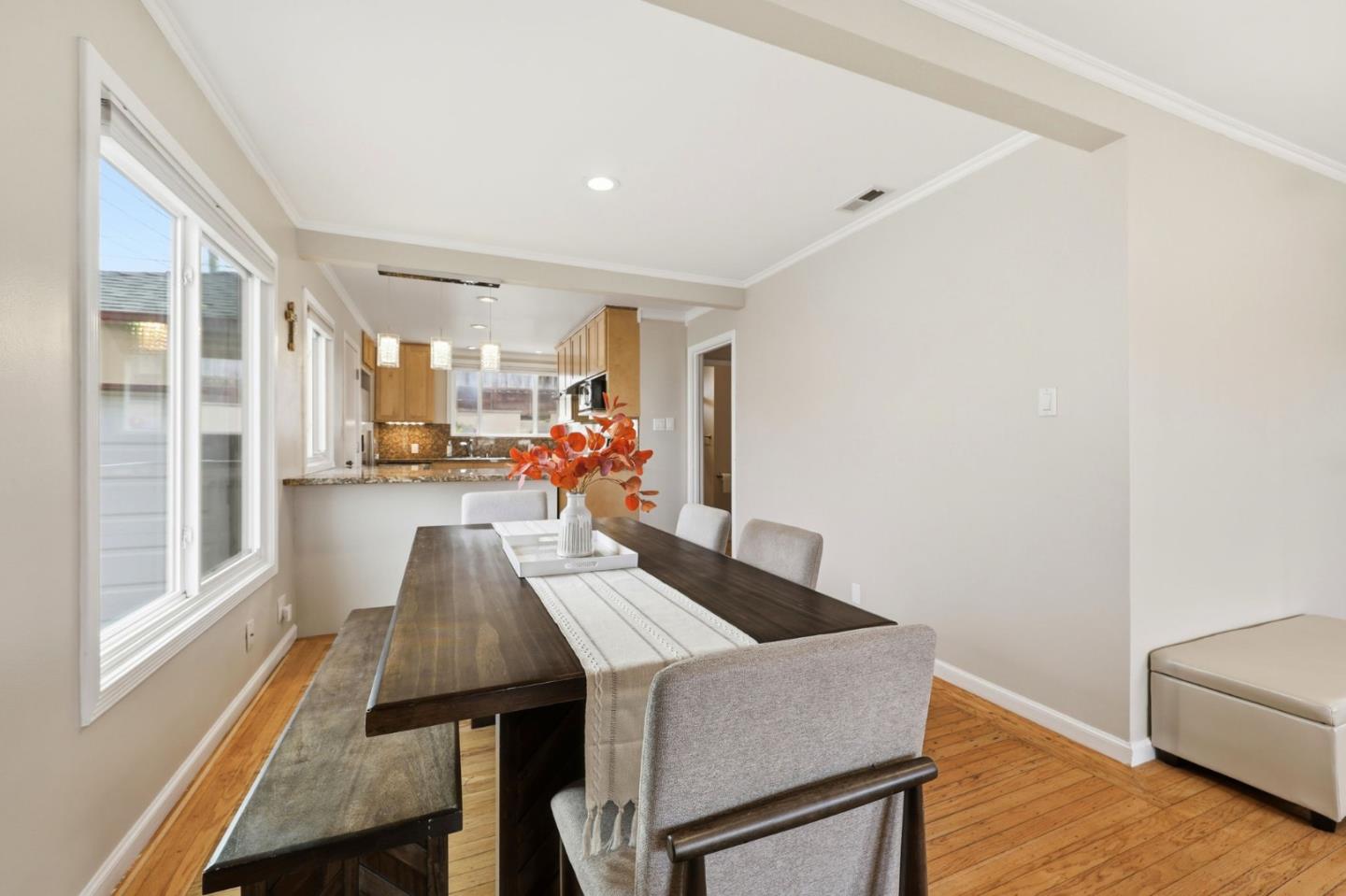 Detail Gallery Image 13 of 28 For 155 Brentwood Dr, South San Francisco,  CA 94080 - 2 Beds | 2 Baths