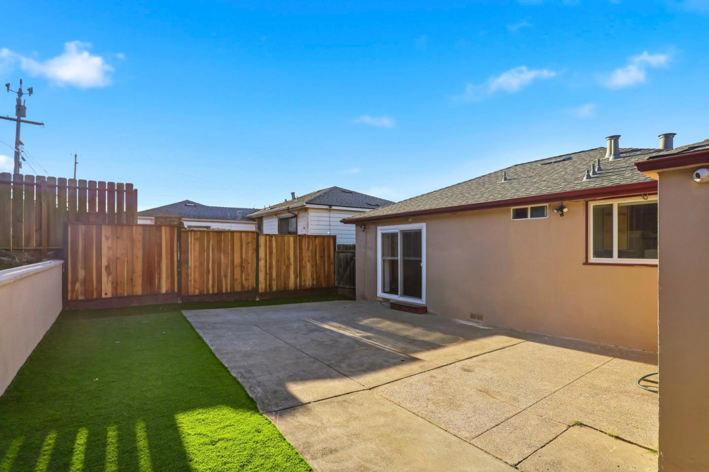 Detail Gallery Image 21 of 28 For 155 Brentwood Dr, South San Francisco,  CA 94080 - 2 Beds | 2 Baths