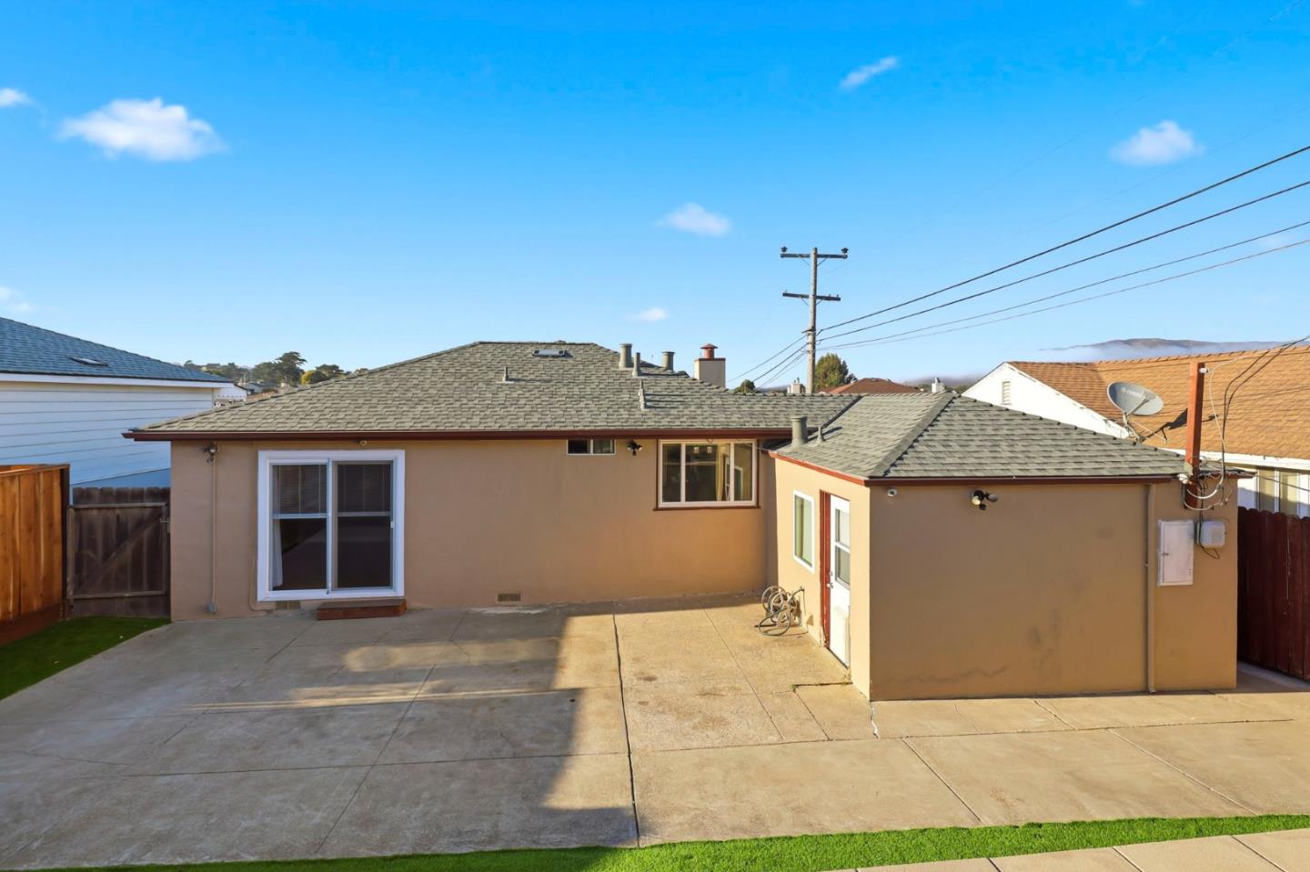 Detail Gallery Image 25 of 28 For 155 Brentwood Dr, South San Francisco,  CA 94080 - 2 Beds | 2 Baths