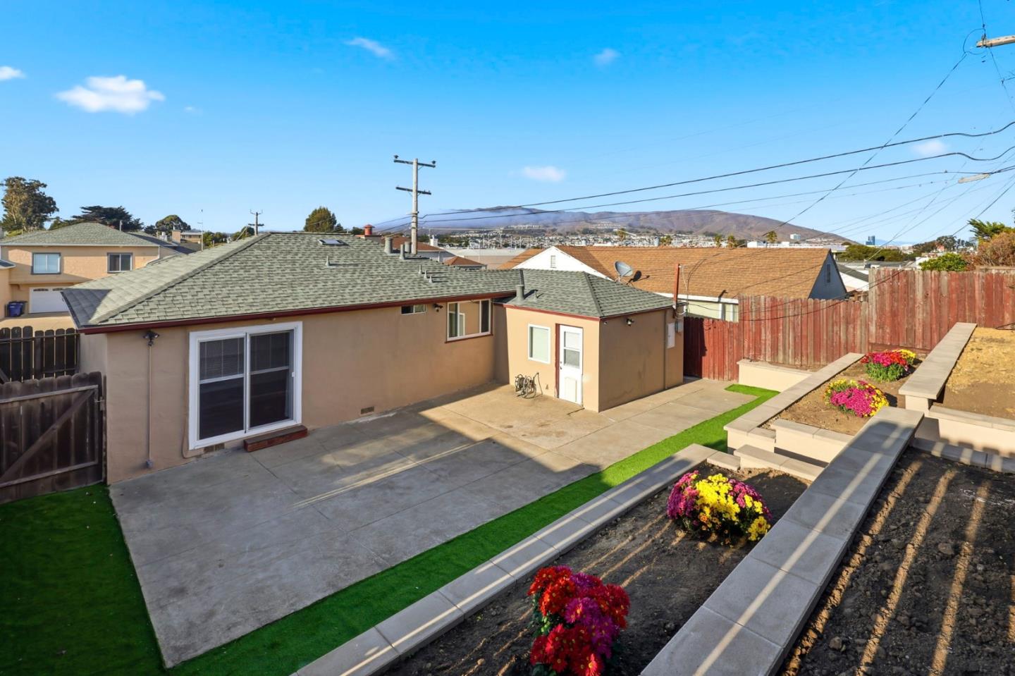 Detail Gallery Image 26 of 28 For 155 Brentwood Dr, South San Francisco,  CA 94080 - 2 Beds | 2 Baths