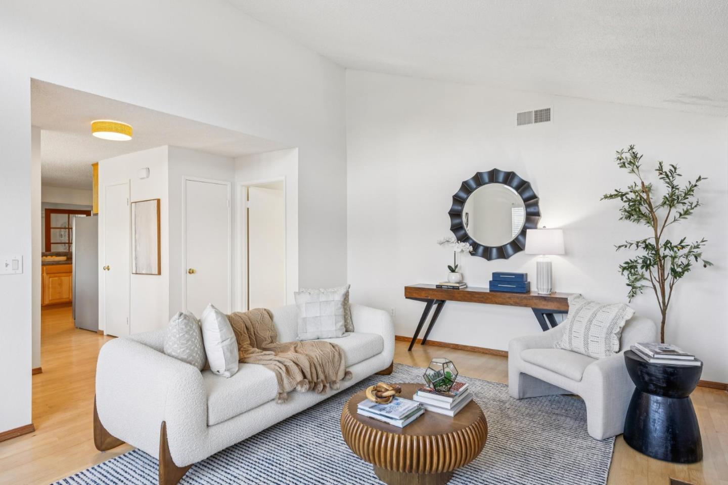 Detail Gallery Image 10 of 54 For 1557 Mizzen Ln, Half Moon Bay,  CA 94019 - 3 Beds | 2 Baths