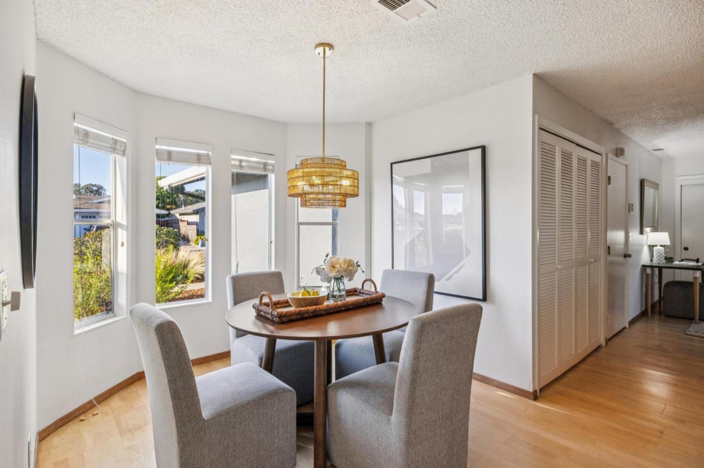 Detail Gallery Image 12 of 54 For 1557 Mizzen Ln, Half Moon Bay,  CA 94019 - 3 Beds | 2 Baths