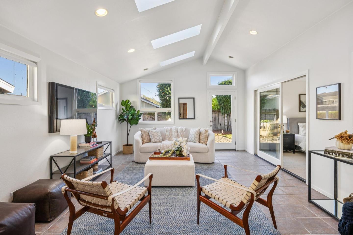 Detail Gallery Image 24 of 54 For 1557 Mizzen Ln, Half Moon Bay,  CA 94019 - 3 Beds | 2 Baths