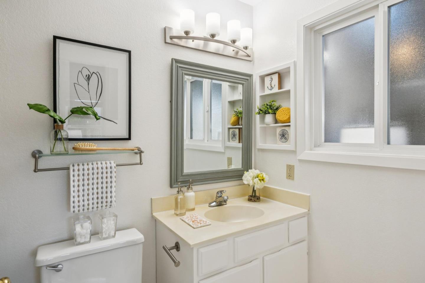 Detail Gallery Image 32 of 54 For 1557 Mizzen Ln, Half Moon Bay,  CA 94019 - 3 Beds | 2 Baths