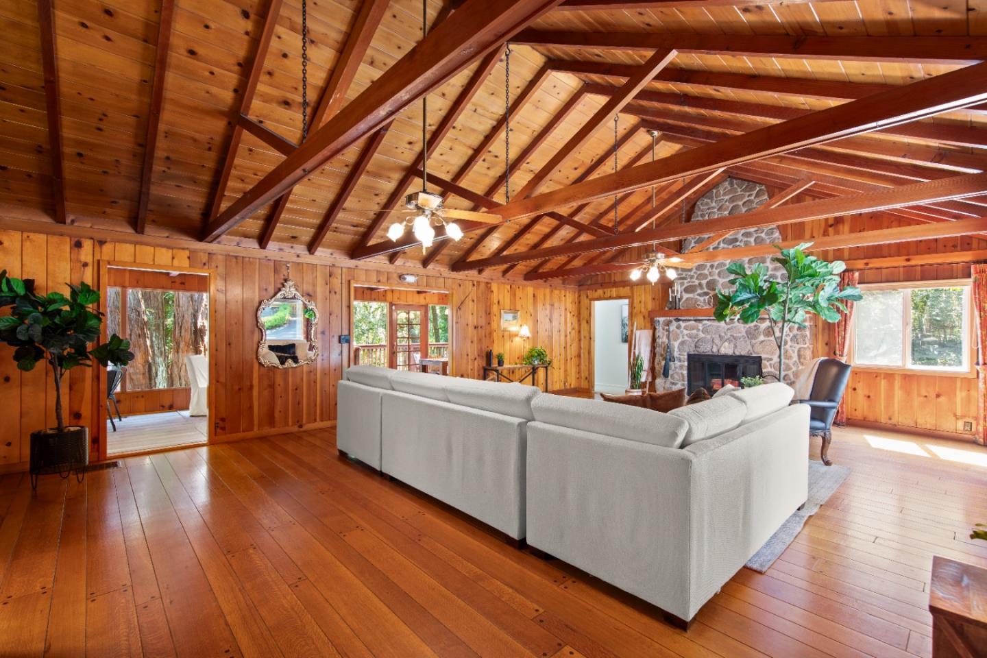 Detail Gallery Image 8 of 53 For 13395 W Park Ave, Boulder Creek,  CA 95006 - 6 Beds | 4 Baths