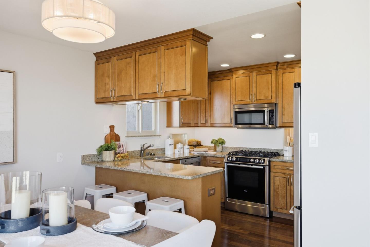 Detail Gallery Image 12 of 39 For 88 Alta Vista Way, Daly City,  CA 94014 - 2 Beds | 2 Baths