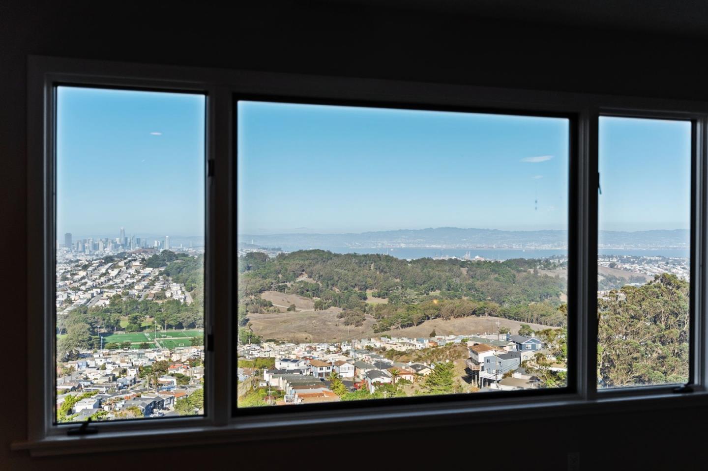 Detail Gallery Image 29 of 39 For 88 Alta Vista Way, Daly City,  CA 94014 - 2 Beds | 2 Baths