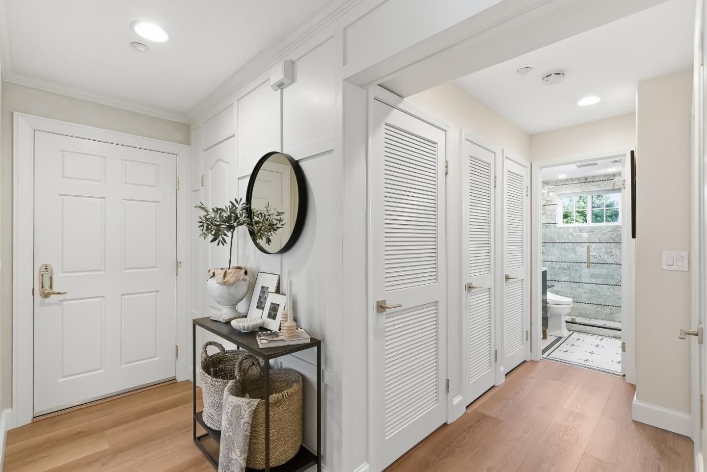 Detail Gallery Image 2 of 24 For 20 Willow Rd #7,  Menlo Park,  CA 94025 - 1 Beds | 1 Baths