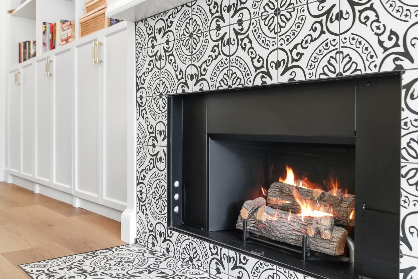 Detail Gallery Image 4 of 24 For 20 Willow Rd #7,  Menlo Park,  CA 94025 - 1 Beds | 1 Baths