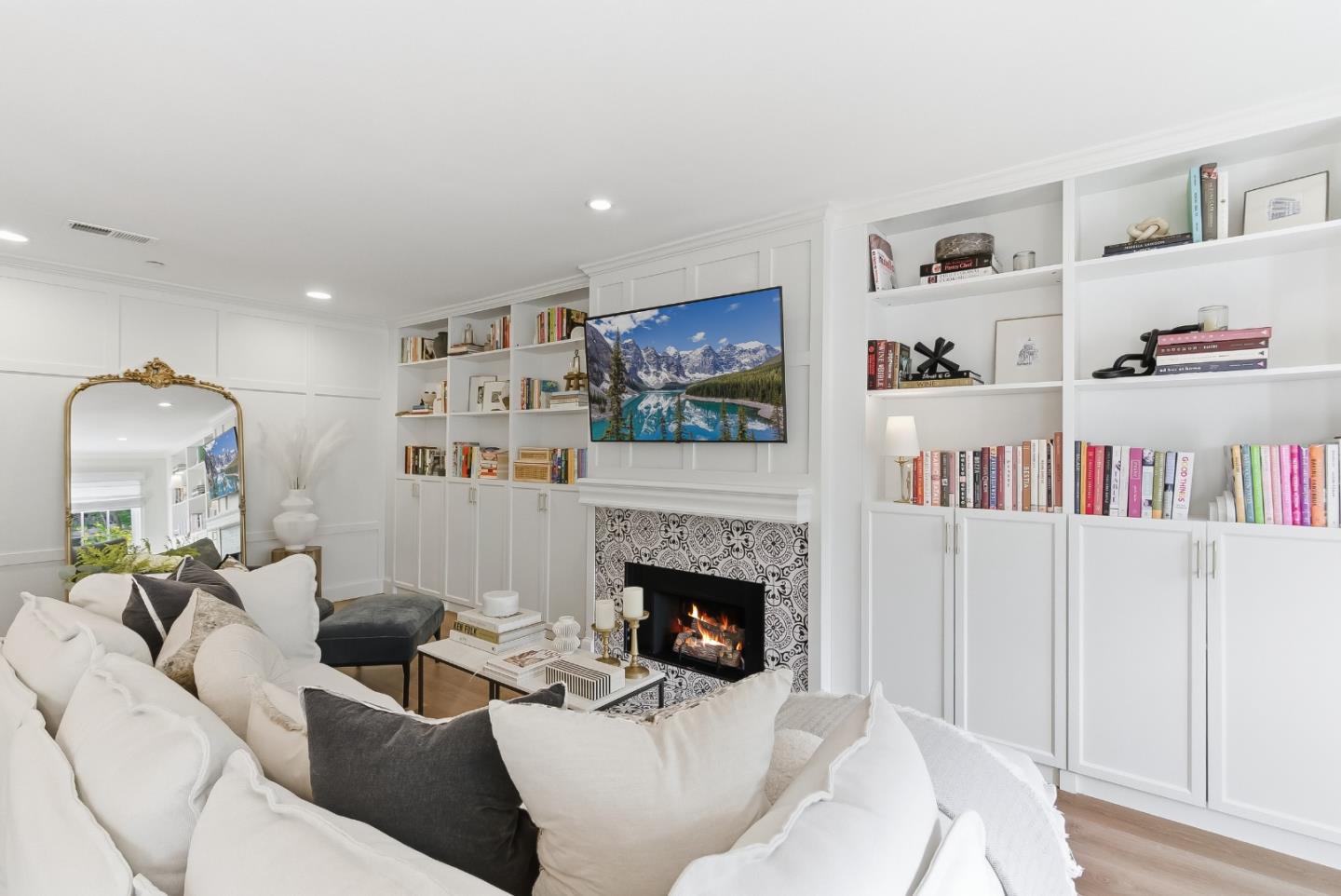 Detail Gallery Image 5 of 24 For 20 Willow Rd #7,  Menlo Park,  CA 94025 - 1 Beds | 1 Baths