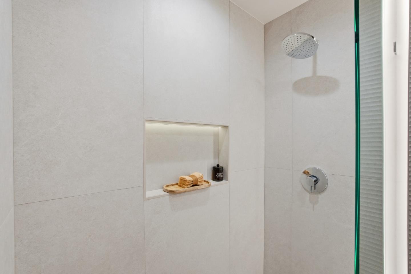 Detail Gallery Image 20 of 50 For 1316 Elm St, San Carlos,  CA 94070 - 4 Beds | 3 Baths