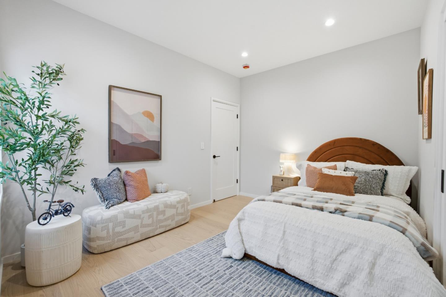 Detail Gallery Image 24 of 50 For 1316 Elm St, San Carlos,  CA 94070 - 4 Beds | 3 Baths