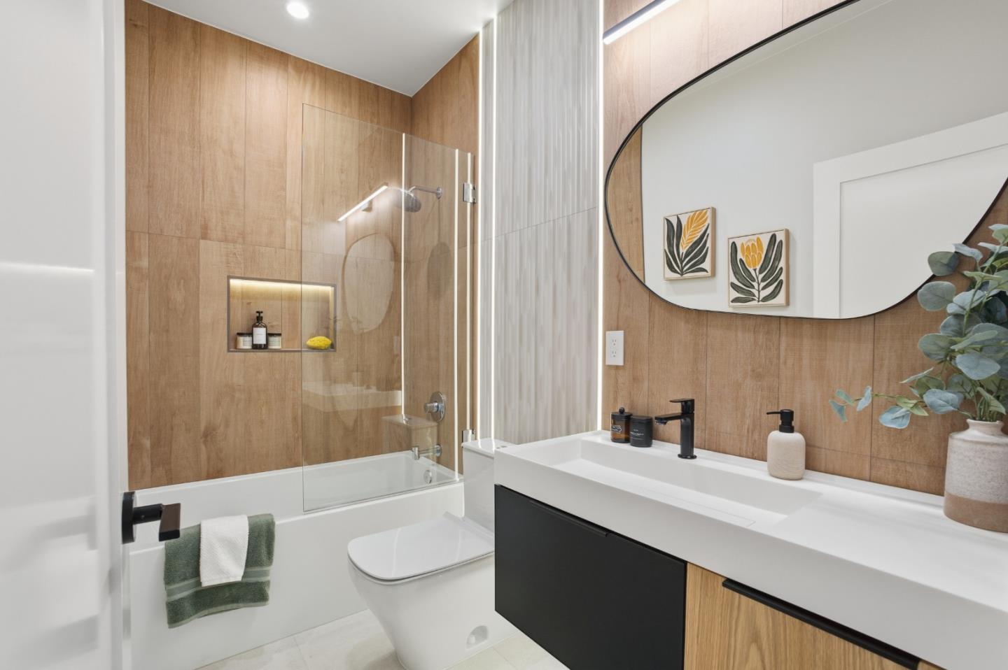 Detail Gallery Image 27 of 50 For 1316 Elm St, San Carlos,  CA 94070 - 4 Beds | 3 Baths