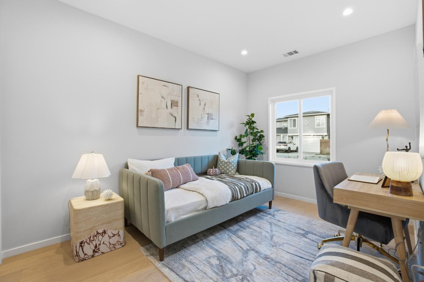 Detail Gallery Image 30 of 50 For 1316 Elm St, San Carlos,  CA 94070 - 4 Beds | 3 Baths