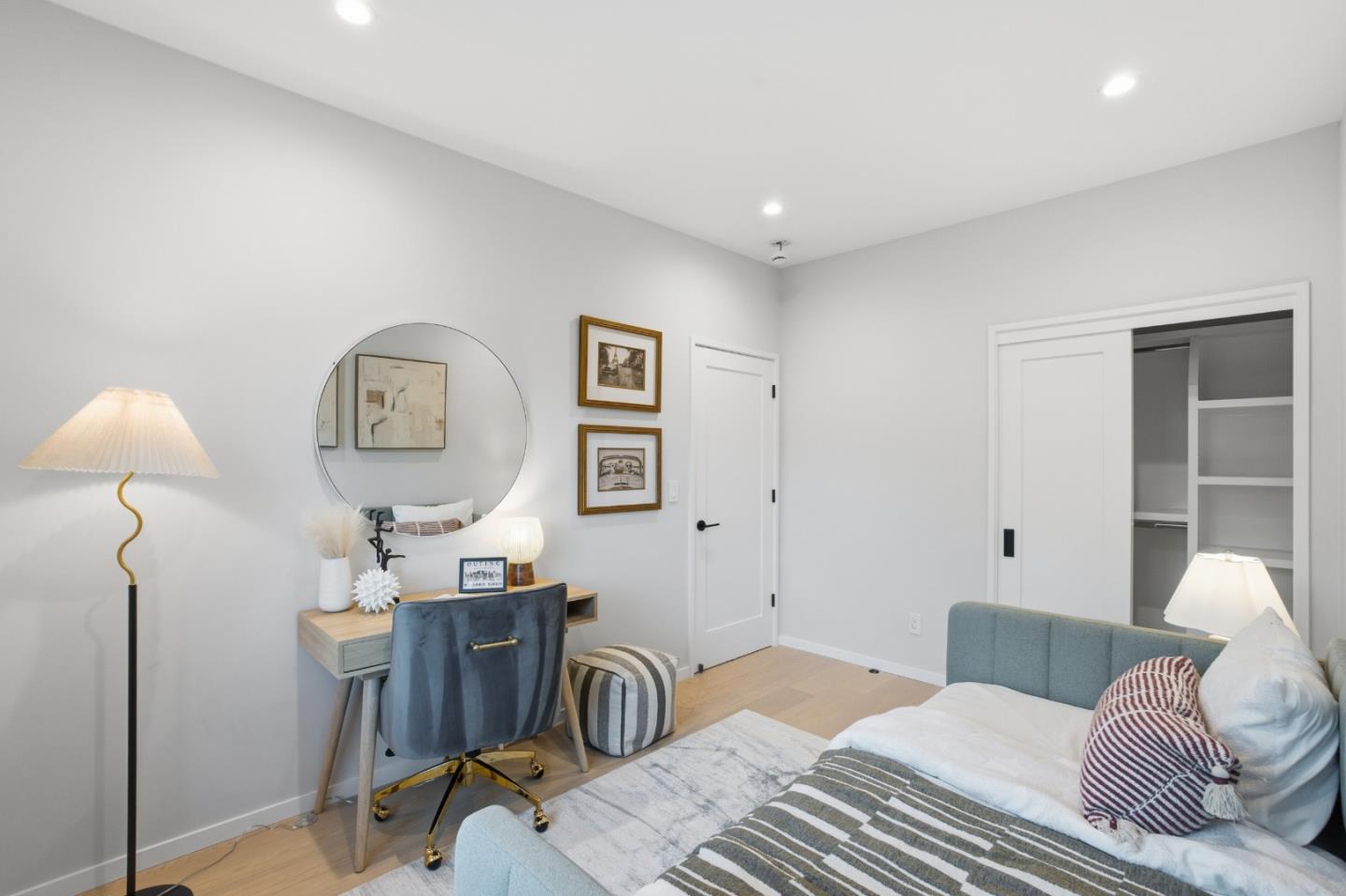 Detail Gallery Image 31 of 50 For 1316 Elm St, San Carlos,  CA 94070 - 4 Beds | 3 Baths