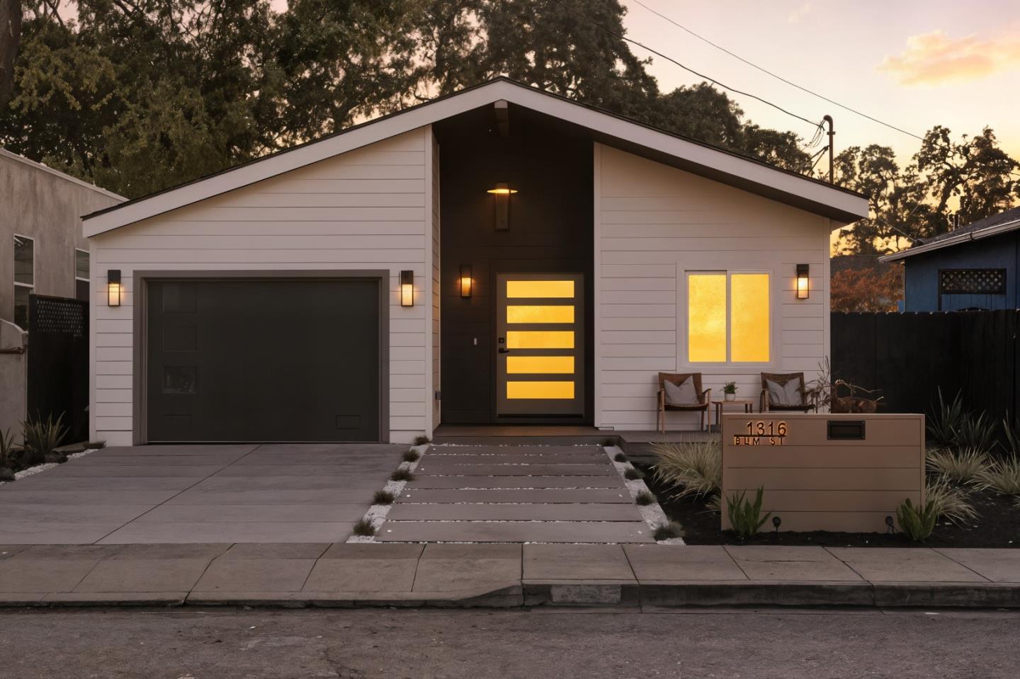 Detail Gallery Image 41 of 50 For 1316 Elm St, San Carlos,  CA 94070 - 4 Beds | 3 Baths