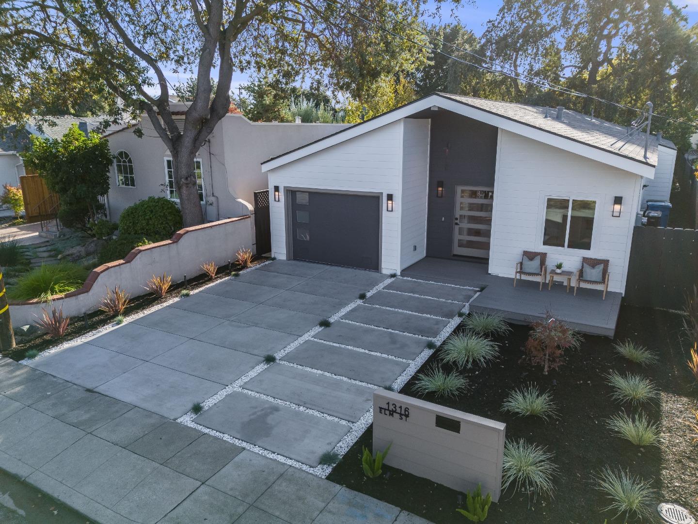 Detail Gallery Image 45 of 50 For 1316 Elm St, San Carlos,  CA 94070 - 4 Beds | 3 Baths