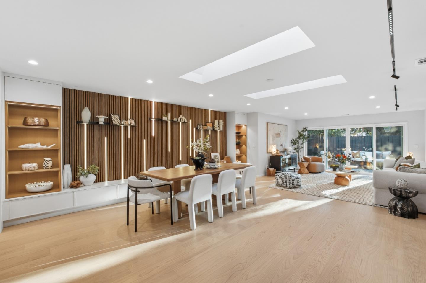 Detail Gallery Image 7 of 50 For 1316 Elm St, San Carlos,  CA 94070 - 4 Beds | 3 Baths