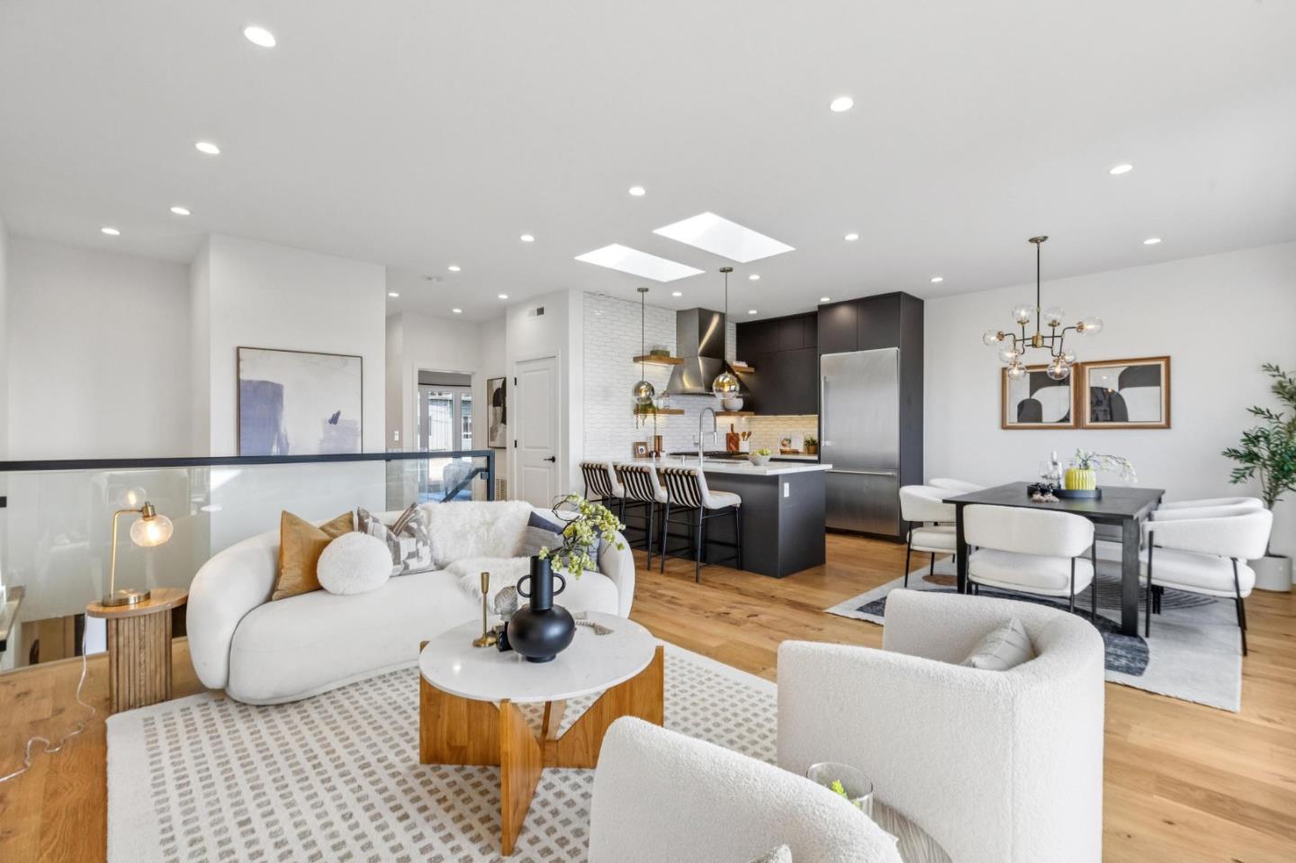 Detail Gallery Image 30 of 125 For 2271 40th Ave, San Francisco,  CA 94116 - 4 Beds | 4 Baths