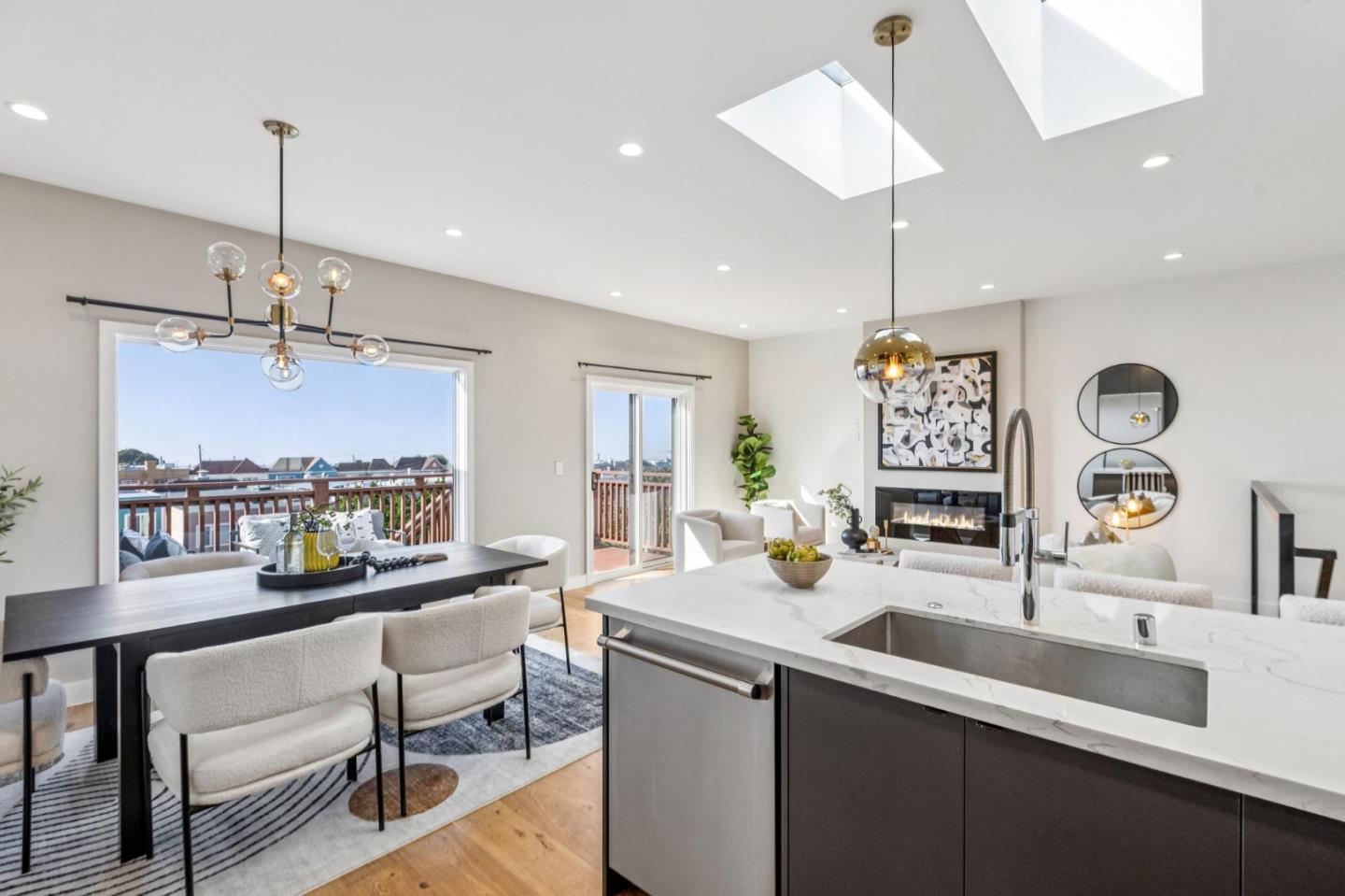 Detail Gallery Image 45 of 125 For 2271 40th Ave, San Francisco,  CA 94116 - 4 Beds | 4 Baths