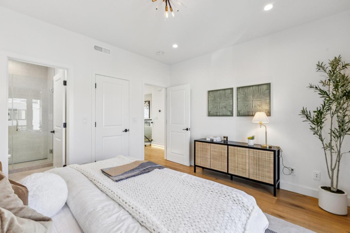 Detail Gallery Image 54 of 125 For 2271 40th Ave, San Francisco,  CA 94116 - 4 Beds | 4 Baths