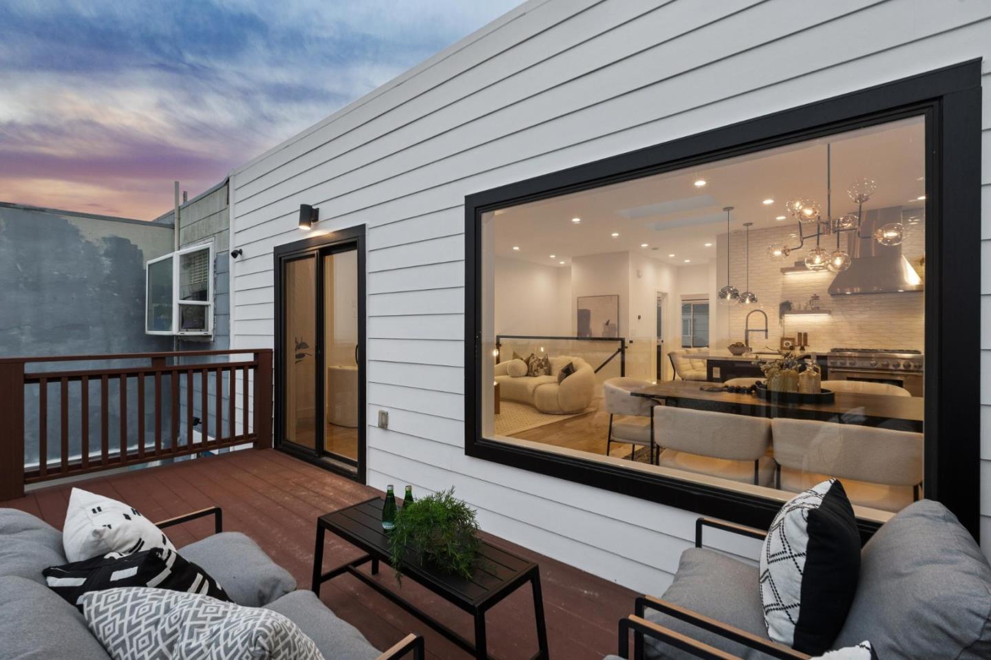 Detail Gallery Image 94 of 125 For 2271 40th Ave, San Francisco,  CA 94116 - 4 Beds | 4 Baths