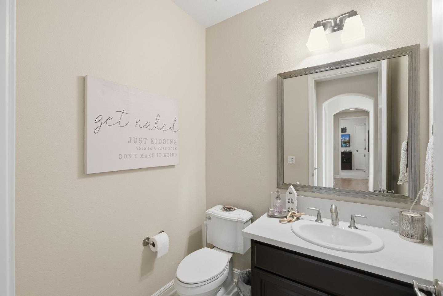 Detail Gallery Image 23 of 56 For 18253 Solano Pl, Morgan Hill,  CA 95037 - 5 Beds | 4/1 Baths