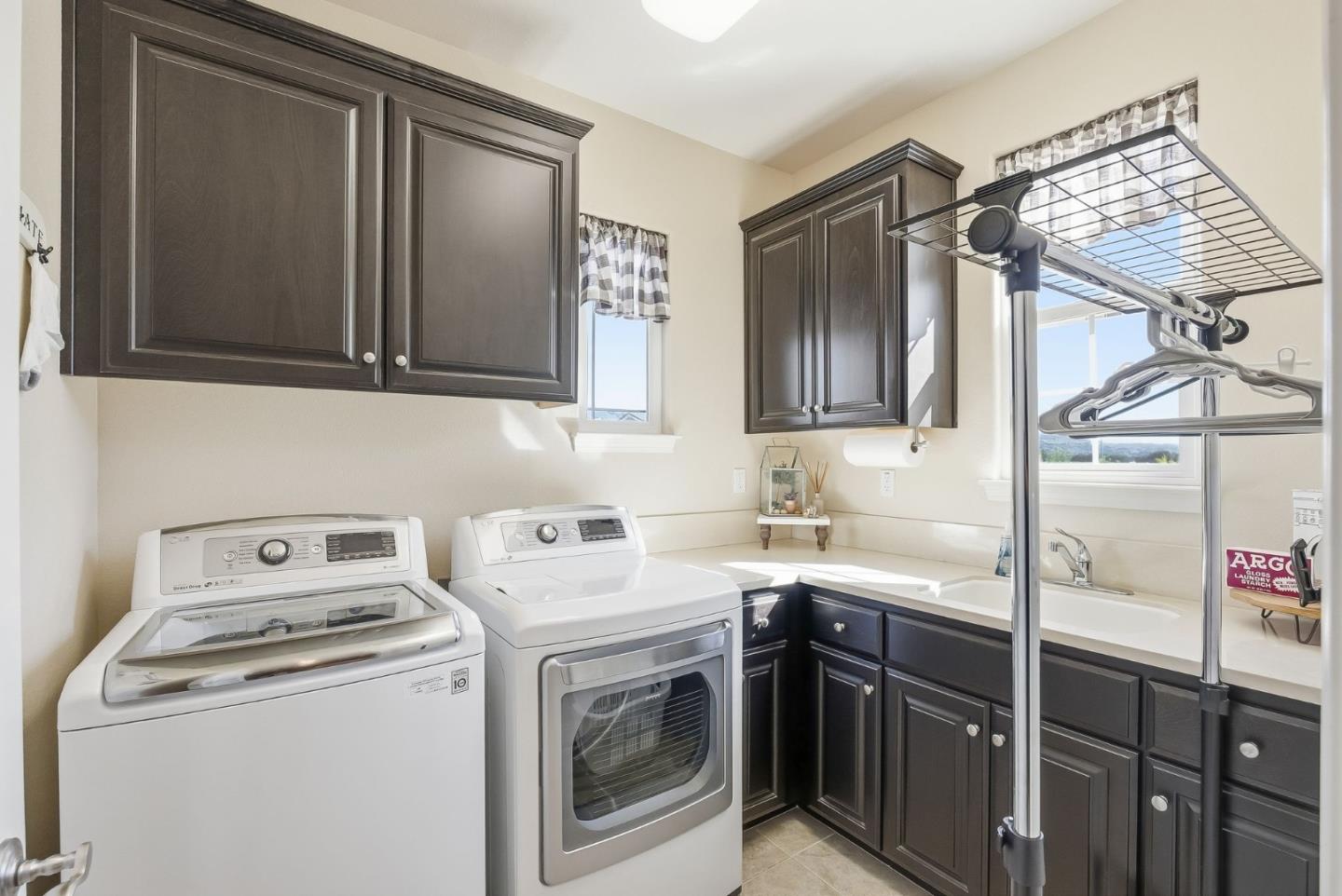 Detail Gallery Image 38 of 56 For 18253 Solano Pl, Morgan Hill,  CA 95037 - 5 Beds | 4/1 Baths