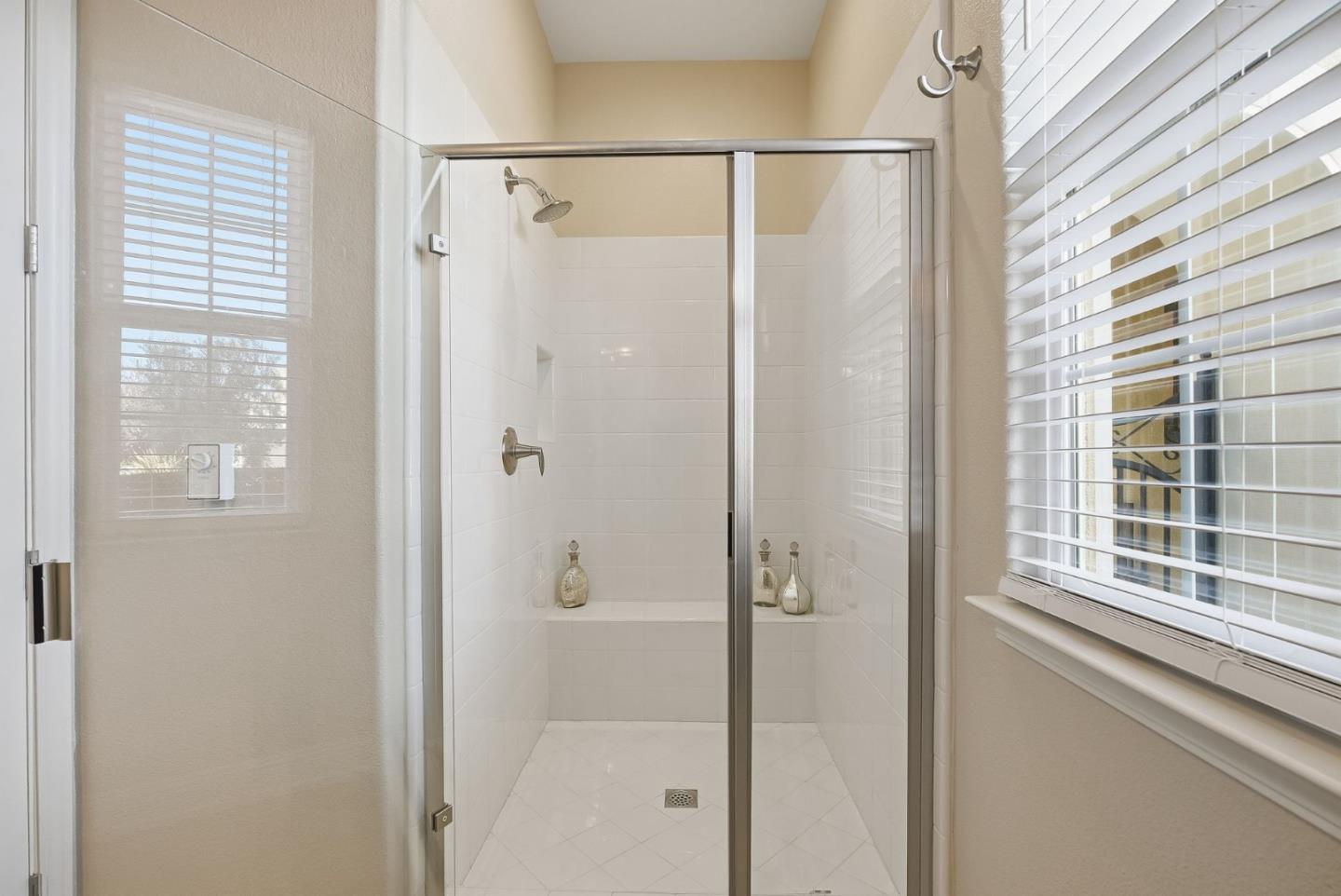 Detail Gallery Image 46 of 56 For 18253 Solano Pl, Morgan Hill,  CA 95037 - 5 Beds | 4/1 Baths