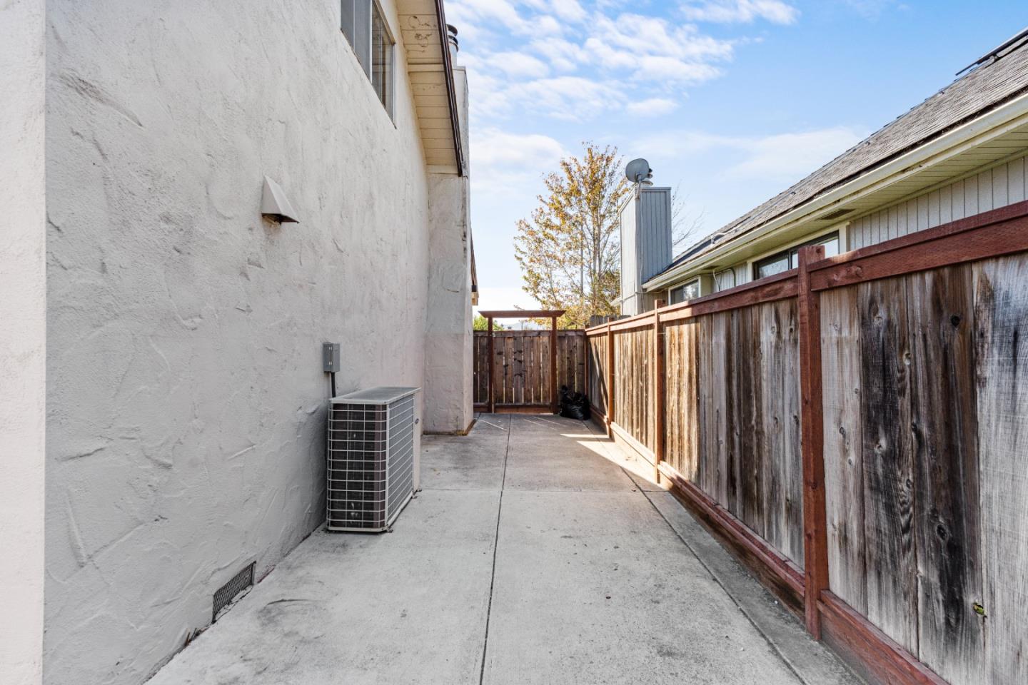 Detail Gallery Image 34 of 34 For 60 Knight Ln, Hollister,  CA 95023 - 4 Beds | 2 Baths