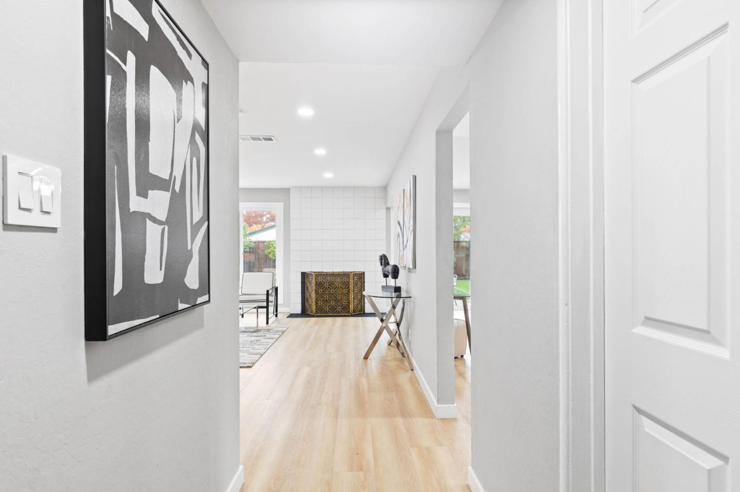 Detail Gallery Image 2 of 20 For 5911 Snell Ave, San Jose,  CA 95123 - 3 Beds | 2 Baths