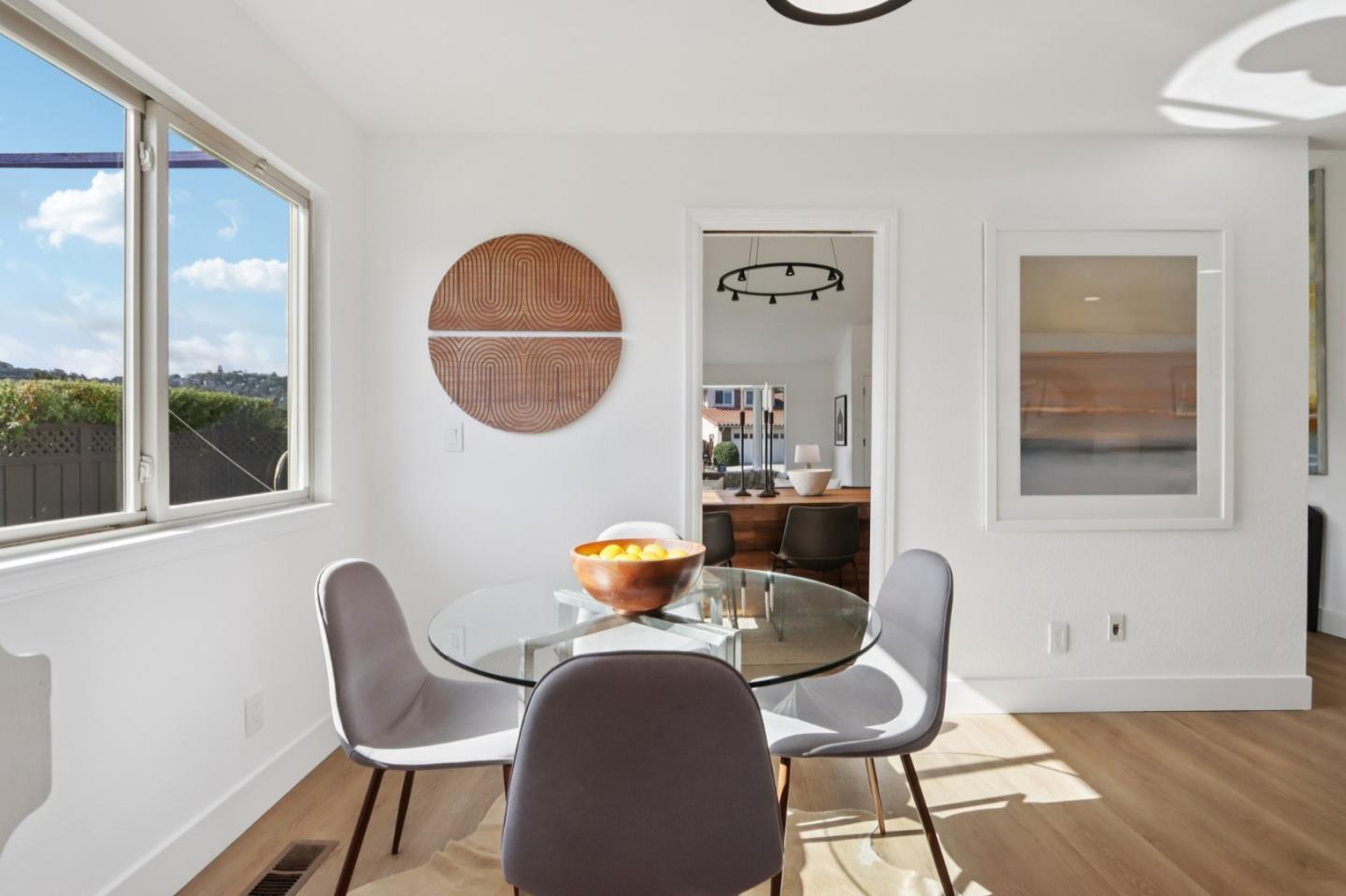 Detail Gallery Image 12 of 36 For 1100 Ramblewood Way, San Mateo,  CA 94403 - 3 Beds | 2 Baths